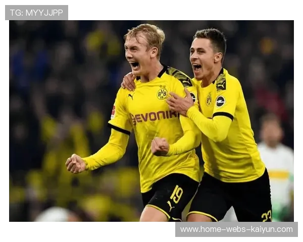 多特蒙德或在边路培养侧翼多面手以增强轮换弹性